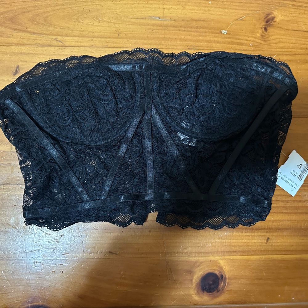 Celebrity Fashion by Hera Lace Strapless Corset